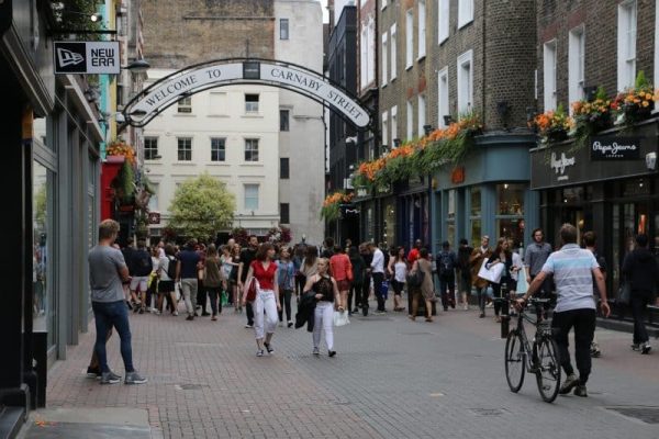 Carnaby street è stata la culla della swinging london degli anni sessanta