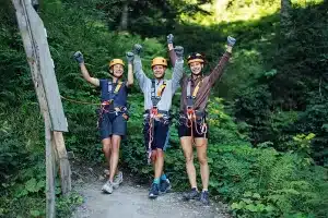 attivita-summer-camp-arrampicaggio-tra-gli-alberi.