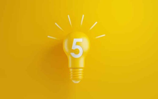 lampadina-gialla-5-concetti-chiave-idee-per-esposizione-progetto