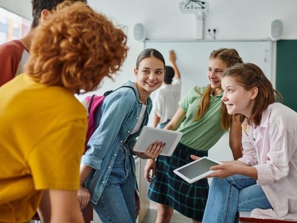 Studenti adolescenti coinvolti